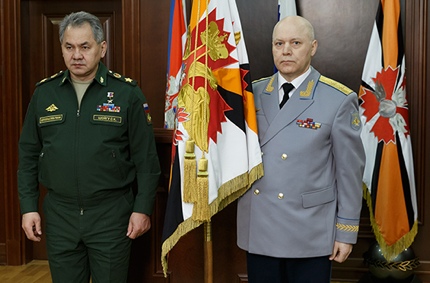 Igor Korobov (L) and Sergey Shoygu (R) © licensed under CC BY-4.0