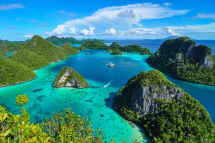 The spectacular Wayag Islands